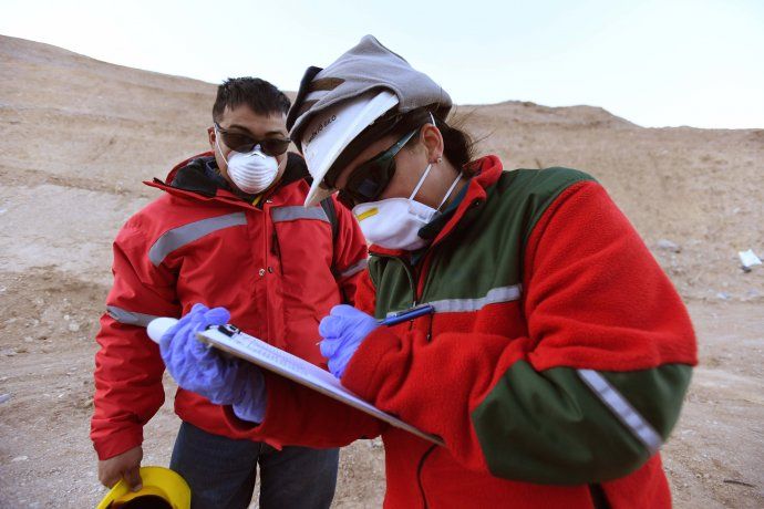 El protocolo de salud se aplica de forma constante para preservar a los trabajadores y a la comunidad.