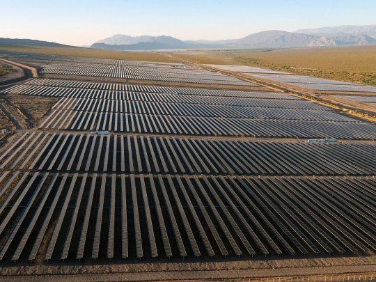 ENERGIA LIMPIA. Con el Parque Solar fotovoltaico Tocota III, Genneia pasa a operar 10 parques renovables, 7 eólicos y 3 solares.