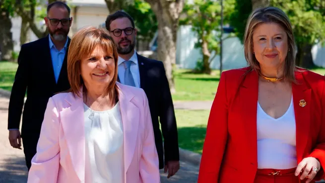 Patricia Bullrich anunció la Agencia Nacional de Migraciones junto a Alejandra Monteoliva.