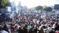 Con actividades culturales, el kirchnerismo regresó al Parque Lezama a reclamar por la libertad de Cristina Kirchner.