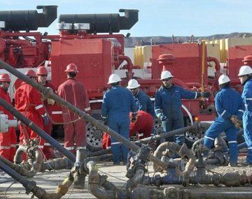 Gremios petroleros en alerta por 1.800 suspensiones y congelamientos salariales hasta abril