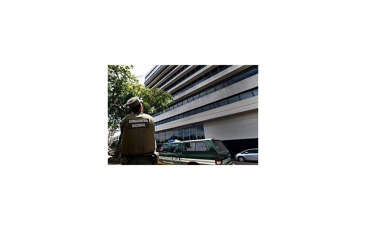 Por seguridad, 30 gendarmes custodiaron edificio de Cablevisión