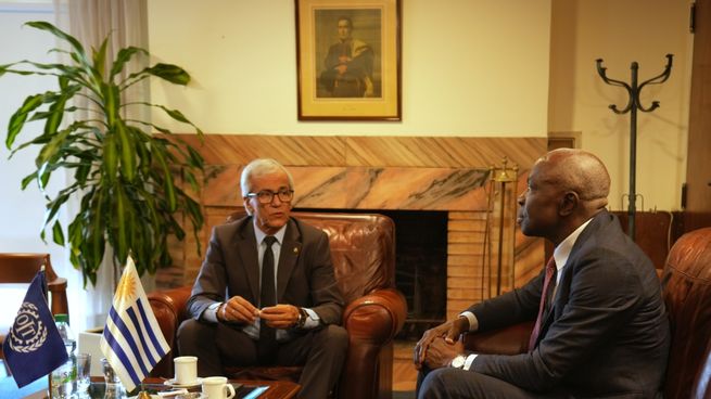 Juan Castillo y Gilbert F. Houngbo, director general de la OIT.&nbsp;