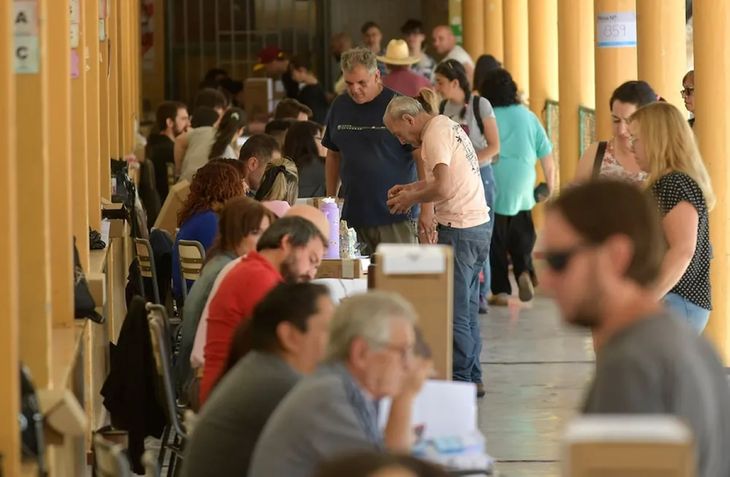 Las elecciones mendocinas representan un test para ratificar o reevaluar la gestión provincial y comunal. Las elecciones mendocinas representan un test para ratificar o reevaluar la gestión provincial y comunal.