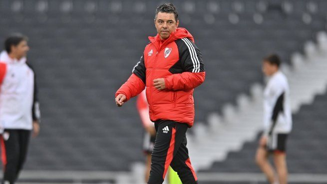 Gallardo piensa cómo armar el equipo de River en la práctica