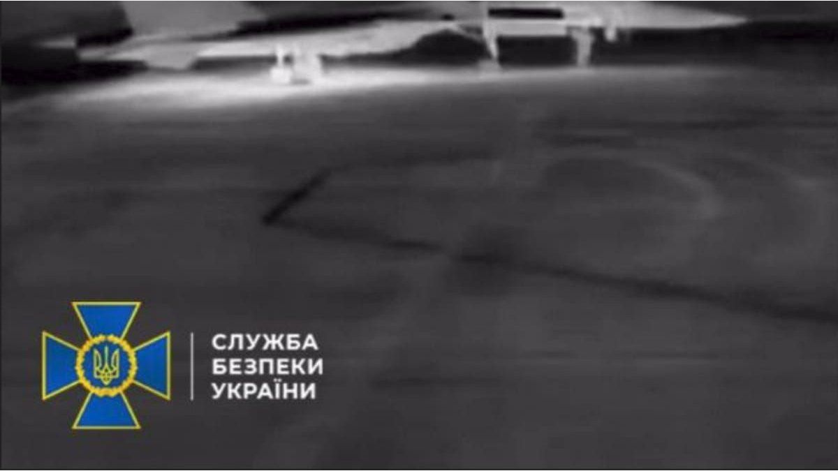 Ucrania atacó un aeródromo militar de Rusia y alcanzó dos aviones SU-27 Ucrania atacó un aeródromo militar de Rusia y alcanzó dos aviones SU-27