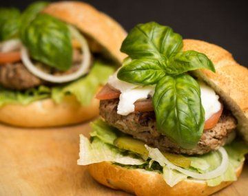 Furor por el veganismo en Wall Street: exitoso debut de fabricante de hamburguesas