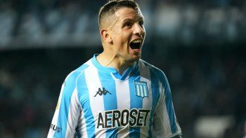 Ya no sonríe. Emiliano Vecchio se lesionó y Racing lo va a sufrir.