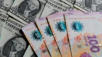 Los pesos del aguinaldo pueden ir hacia el dólar. Los instrumentos son varios.&nbsp;