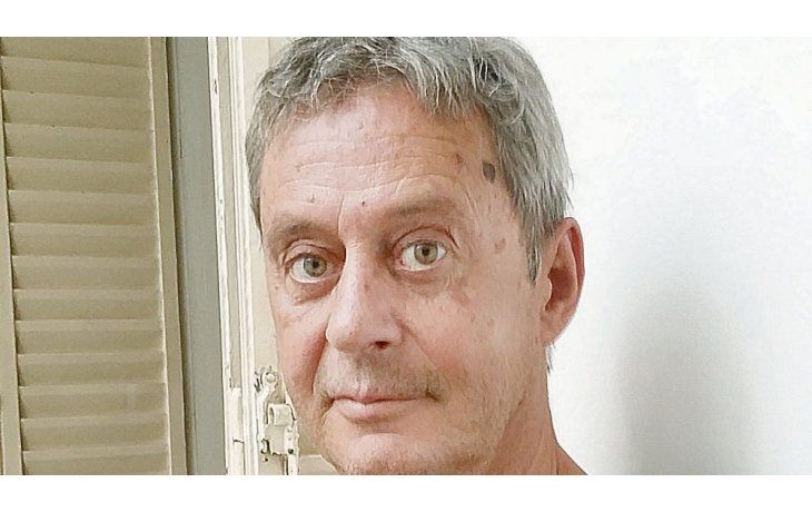 ámbito.com | Jeanmaire. “Me pidieron en una revista un cuento y escribí uno sobre un enano, y allí me di cuenta de que necesitaba contar más sobre los enanos y su mundo. Fue entonces cuando empecé a verlos por todas partes”.