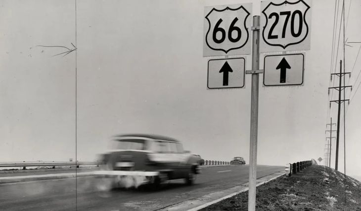 Durante la segregación, viajeros afroamericanos dependían del Green Book para encontrar lugares seguros. Durante la segregación, viajeros afroamericanos dependían del Green Book para encontrar lugares seguros.