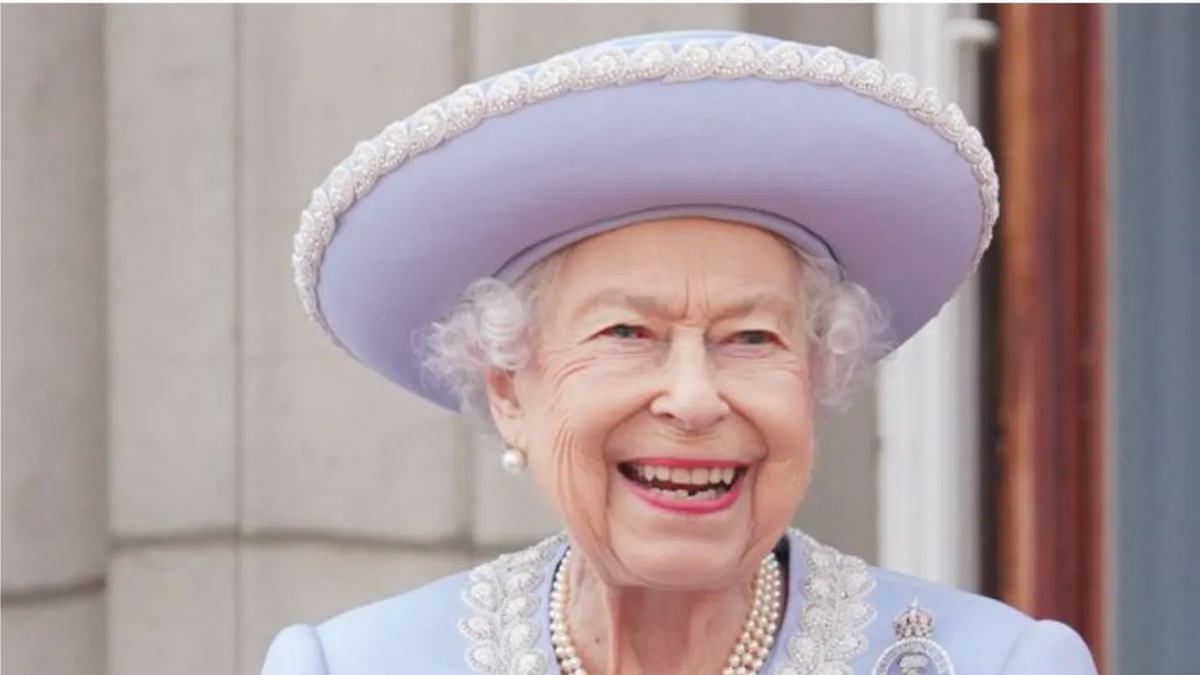 Isabel II, staunch defender of the self-determination of the British islanders in the Falklands