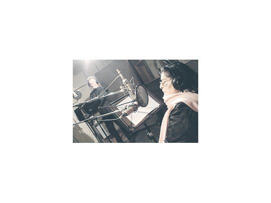 El proyecto «Cantora» (2 CD y un DVD con la participación de numerosos artistas invitados) fue el último trabajo de Mercedes Sosa. El DVD, que fue ampliamente vendido, se exhibe desde ayer en un cine estatal.