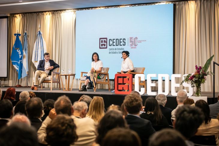 En los pasillos se mezclaron dirigentes, jueces e investigadores, con un diagnóstico común.