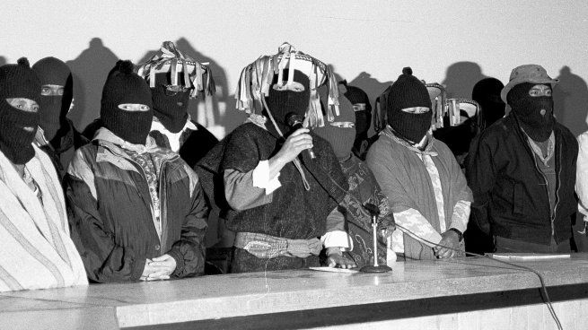 Entre el Gobierno Federal y los Zapatistas, se inician en 1995 los Diálogos de San Andrés Larráinzar.