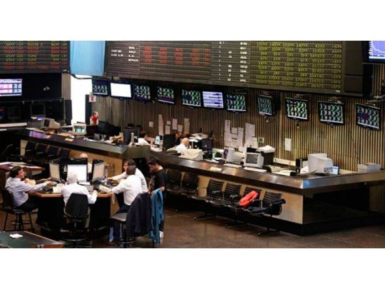 El Merval terminó con leve baja (cupones del PBI treparon hasta 3,2%)