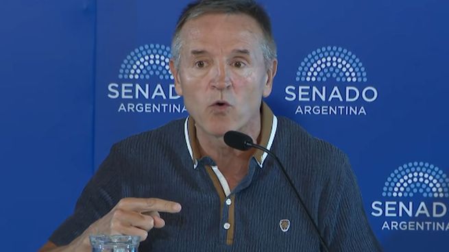 Jorge Sola, triunviro de la CGT, expuso ante la Comisión de Trabajo del Senado junto a sus compañeros de conducción.&nbsp;