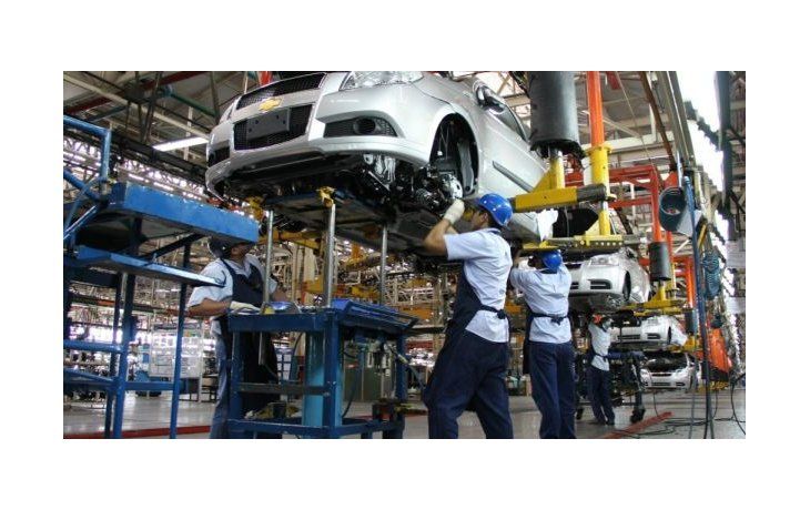 La producción automotriz creció casi 4% en agosto (cuarto avance consecutivo)
