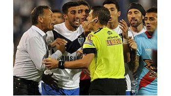 ámbito.com | La polémica jugada en Vélez-Arsenal volvió a encender el debate sobre el uso de la tecnología en el fútbol.