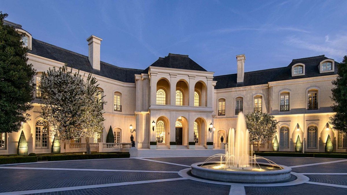 Bigger than the White House: this is inside the house of Aaron Spelling, the Exceus of Google