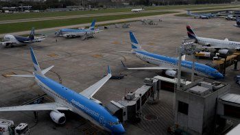 Paro general: Aerolíneas Argentinas canceló 267 vuelos y reprogramó otros 26.
