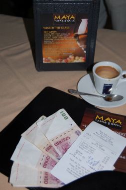Restó nac&pop en pleno Miami: acepta pesos (y al cambio oficial) (foto 2)