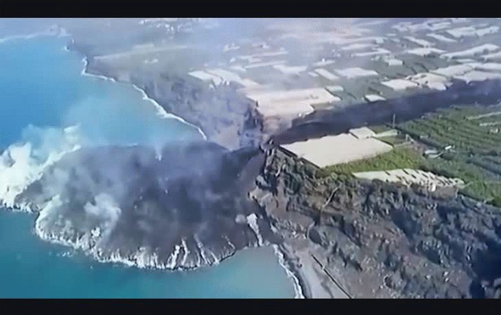 El aire contaminado por la erupción en La Palma obliga a los residentes a encerrarse