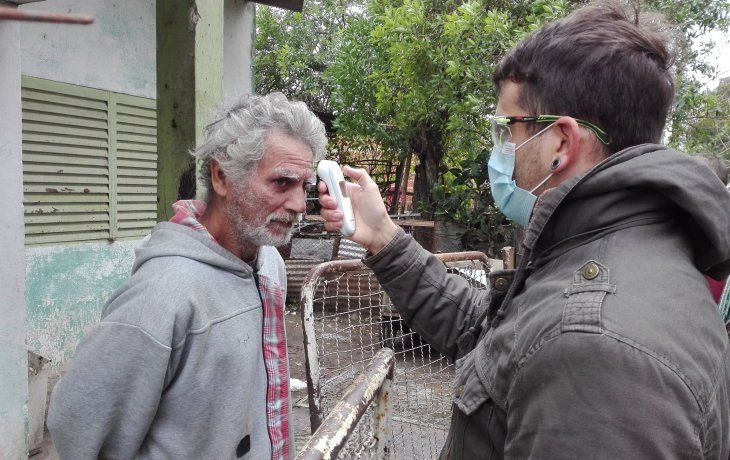 Coronavirus: récord diario de 904 contagios y Provincia superó a Ciudad en nuevos casos
