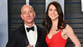 Jeff Bezos junto a su exesposa Mackenzie Scott.