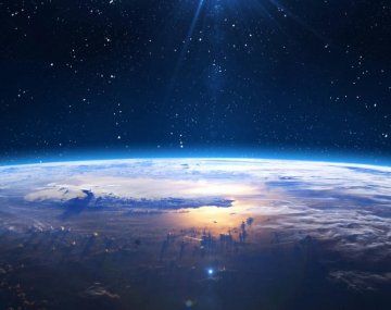 Cómo ver en vivo el espacio exterior a través de la televisión. Cómo ver en vivo el espacio exterior a través de la televisión.