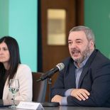 Mario Bergara calificó de juego político circunstancial el reclamo por retirar la llave de Montevideo a Nicolás Maduro. Mario Bergara calificó de juego político circunstancial el reclamo por retirar la llave de Montevideo a Nicolás Maduro.