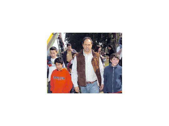 La semanapasada elgobernador ledio la razón alcampo. Ayer,pidió revisarcasos específicosde aumentostarifarios.