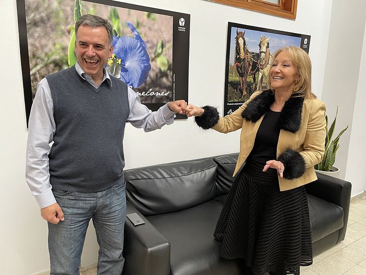 Yamandú Orsi and Carolina Cosse are the main candidates for the Frente Amplio for the Uruguayan presidency.