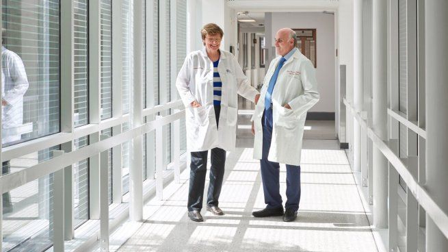 El empresario cuenta con una trayectoria marcada por la innovación y el impacto en el sistema sanitario.
