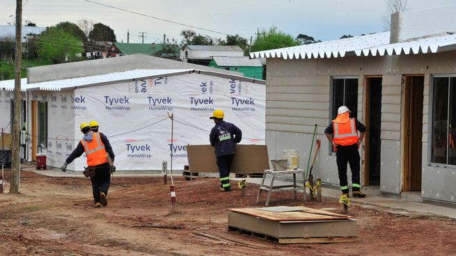 Mevir busca alcanzar el récord de 1.100 soluciones habitacionales concretadas en 2024.