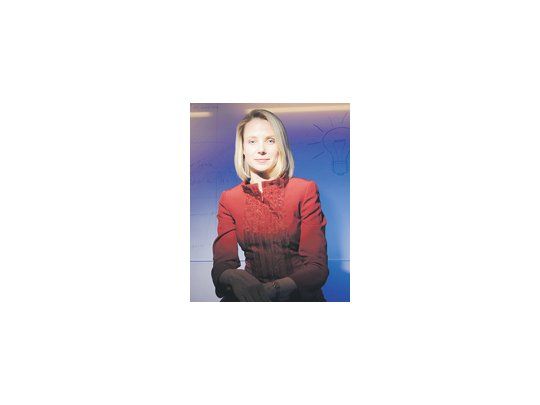 Marissa Mayer, una de las empleadas más antiguas de Google, será desde hoy la nueva jefa ejecutiva de Yahoo!, tercera de la compañía en un año.