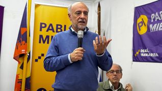 Pablo Mieres contó que Guido Manini Ríos no le había comunicado que no firmaría un nuevo acuerdo coalicionista antes de las elecciones generales.