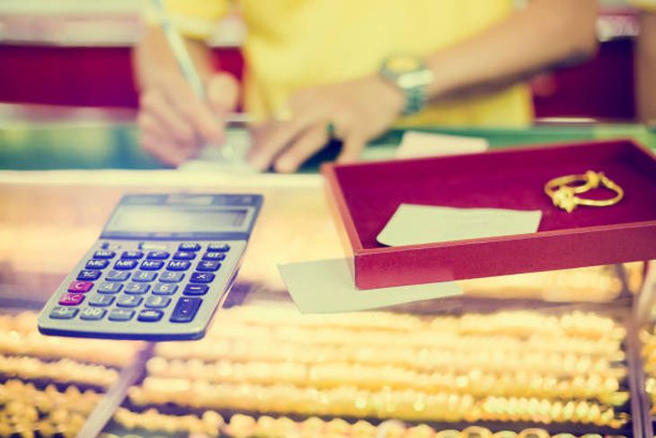 SAT vigila a los prestamistas y amenaza con multas mayores a los $30,000 SAT vigila a los prestamistas y amenaza con multas mayores a los $30,000