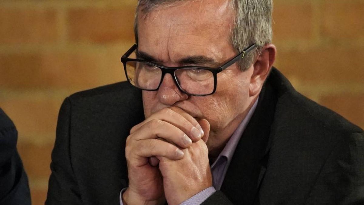 the former leader of the FARC acknowledges responsibility for more than 20,000 kidnappings