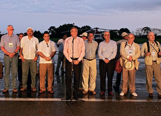 Con los garantes en Colombia, todo está listo para la liberación de los rehenes (foto 1)