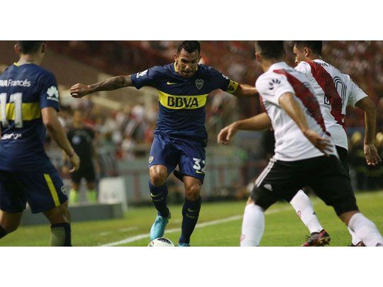 Tevez tuvo una floja tarea ante River.