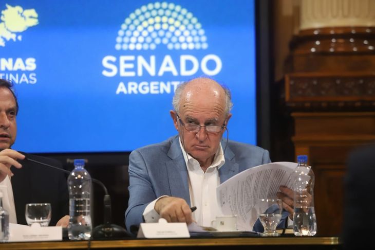 Atentado contra Cristina: Parrilli dijo que Cristina está impactada y conmocionada. Atentado contra Cristina: Parrilli dijo que Cristina está impactada y conmocionada.
