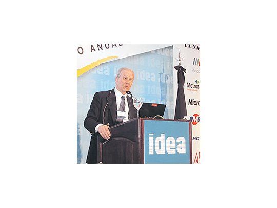 Enrique Pescarmona, dijo que «la legislación laboral no esbuena para tomar más gente».