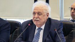El ministro de Salud Gin&eacute;s Gonz&aacute;lez Garc&iacute;a.&nbsp;