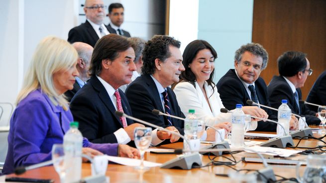 El presidente Luis Lacalle Pou reunió a sus ministros en el inicio de la transición.