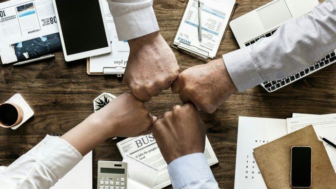 La asociación civil Inteligencia Colaborativa para el Desarrollo (ICD) trabaja en la creación de soluciones sociales mediante investigación interdisciplinaria, colaboración abierta y tecnologías digitales.