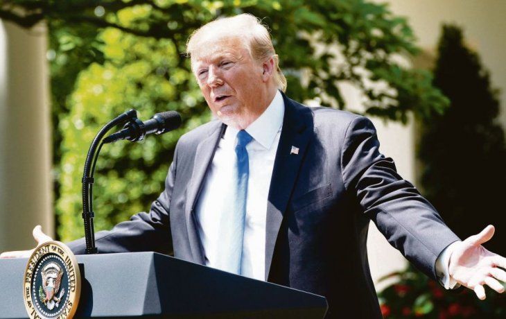 ¿Y ahora?. Donald Trump utiliza la crisis de Venezuela como un arma de política doméstica, asociando al chavismo con los demócratas. Pero, en concreto, su problema es que no logra torcer los acontecimientos en ese país.