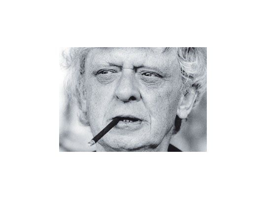 Anthony Burgess solía escribir textos muy largos, por lo que sorprendió el descubrimiento de muchas ficciones cortas.
