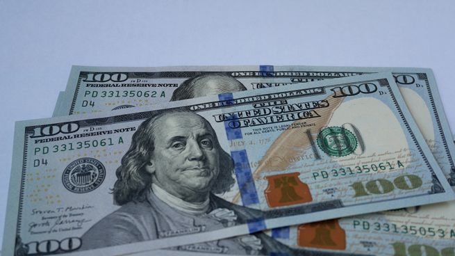 El dólar sigue bajo la lupa de la city.
