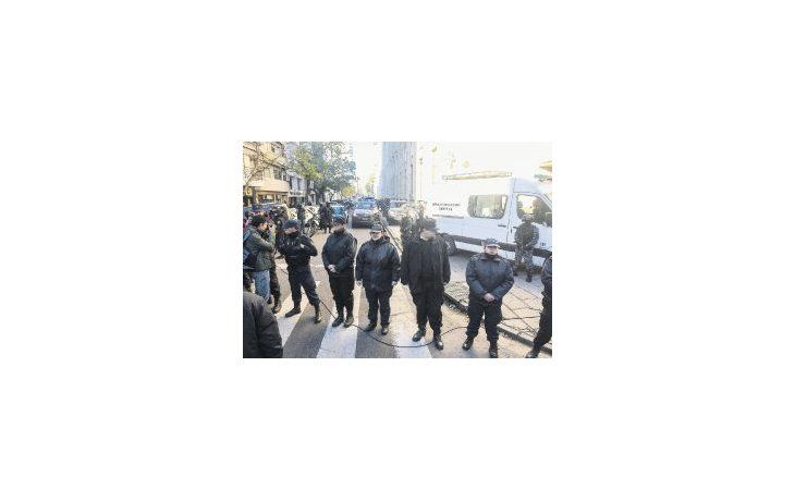 Ramón Ezequiel Machuca fue trasladado ayer para declarar; sólo dijo que no ordenó matar a nadie y se negó a contestar más preguntas.